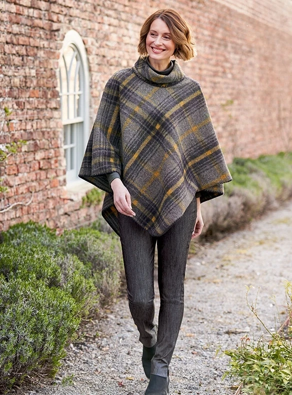 Poncho à carreaux